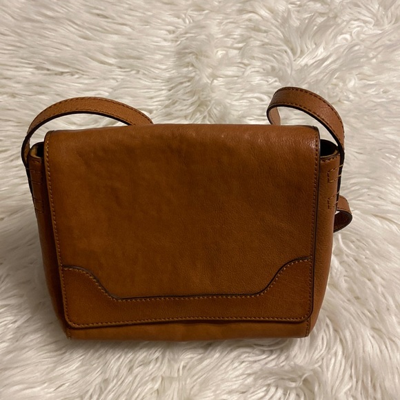 FRYE Bag/Shoulder/Crossbody BNWOT see all photos so beautiful